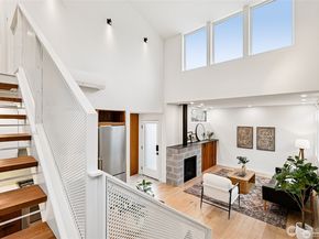 8605 5th Avenue NE B, Seattle WA 98115