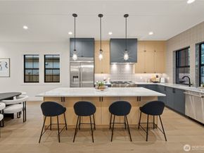 16656 NE 12th Street, Bellevue WA 98008