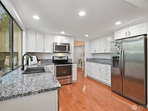 14208 93rd Avenue NE, Kirkland WA 98034