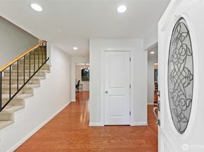 14208 93rd Avenue NE, Kirkland WA 98034