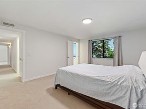 14208 93rd Avenue NE, Kirkland WA 98034