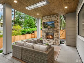 1654 152nd Avenue SE, Bellevue WA 98007