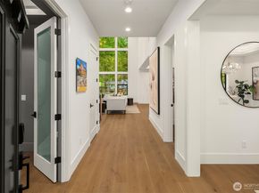 1654 152nd Avenue SE, Bellevue WA 98007