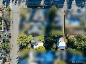 17017 10th Avenue NE, Shoreline WA 98155