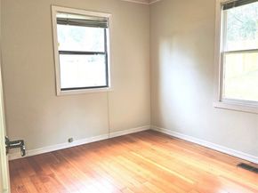 17017 10th Avenue NE, Shoreline WA 98155