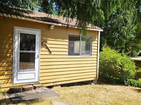 17017 10th Avenue NE, Shoreline WA 98155