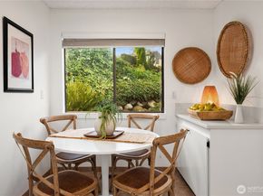 10713 Glen Acres Drive S 10713, Seattle WA 98168