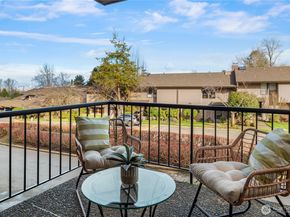 10713 Glen Acres Drive S 10713, Seattle WA 98168