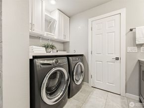 17464 NE 38th Street B202, Redmond WA 98052