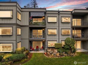 17464 NE 38th Street B202, Redmond WA 98052