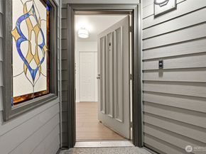 17464 NE 38th Street B202, Redmond WA 98052