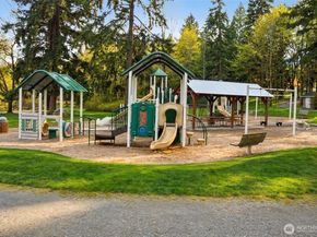 17464 NE 38th Street B202, Redmond WA 98052