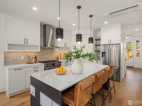 13127 NE 87th Lane, Kirkland WA 98033