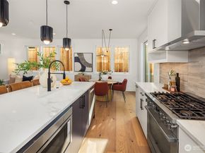 13127 NE 87th Lane, Kirkland WA 98033