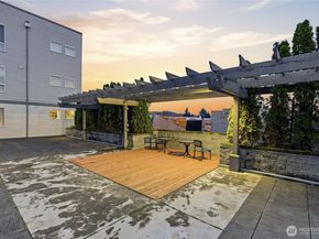 225 Logan Avenue S 281, Renton WA 98057