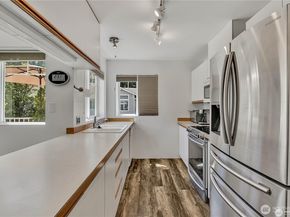 22106 41st Place S 302, Kent WA 98032