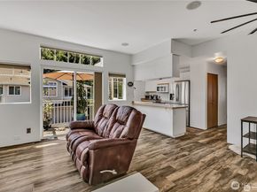 22106 41st Place S 302, Kent WA 98032