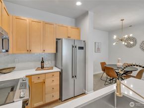 4478 248th Lane SE, Sammamish WA 98029
