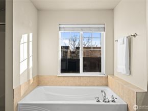 1167 32nd Place NE, Auburn WA 98002