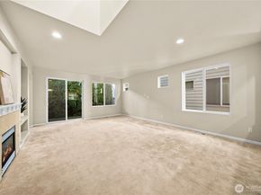 1167 32nd Place NE, Auburn WA 98002