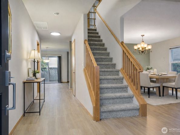 9406 225th Way NE, Redmond WA 98053