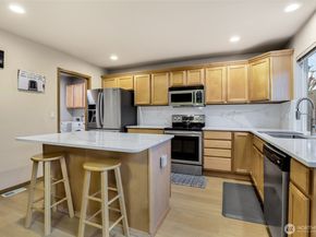 9406 225th Way NE, Redmond WA 98053