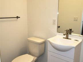 8706 S 42nd Avenue, Seattle WA 98118