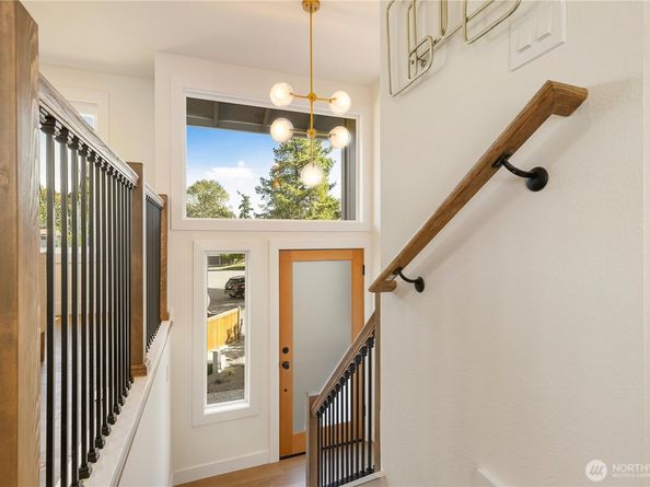 12907 87th Avenue NE, Kirkland WA 98034