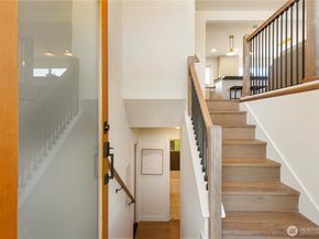 12907 87th Avenue NE, Kirkland WA 98034