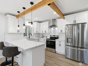 1927 42nd Avenue SW, Seattle WA 98116