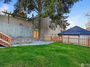 1927 42nd Avenue SW, Seattle WA 98116