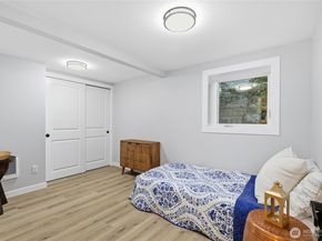 1927 42nd Avenue SW, Seattle WA 98116