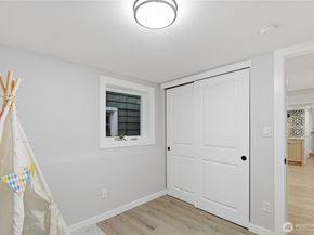 1927 42nd Avenue SW, Seattle WA 98116