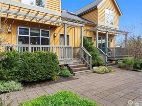 2815 24th Avenue S, Seattle WA 98144