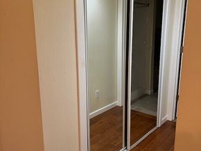 5728 Roosevelt Way NE, Seattle WA 98105