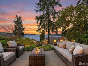 18021 SE 40th Place, Bellevue WA 98008