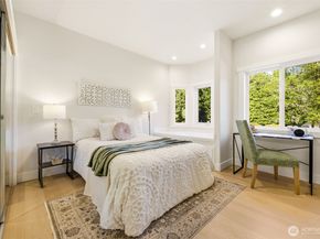6420 224th Avenue NE, Redmond WA 98053