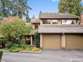 17519 NE 38th Court 9B, Redmond WA 98052