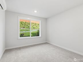 13210 NE 127th Way B, Kirkland WA 98034