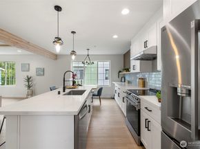 19505 Damson Road A2, Lynnwood WA 98036