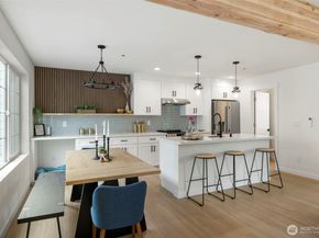 19505 Damson Road A2, Lynnwood WA 98036