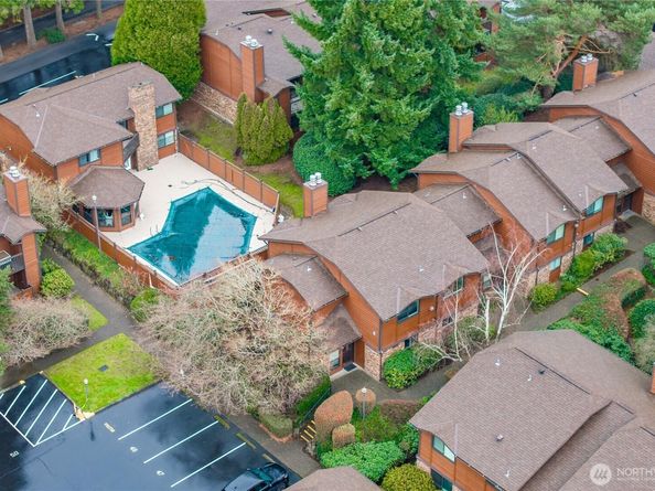 1733 157th Avenue NE E102, Bellevue WA 98008