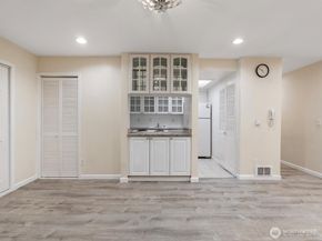 14605 34th Street NE h19, Bellevue WA 98007