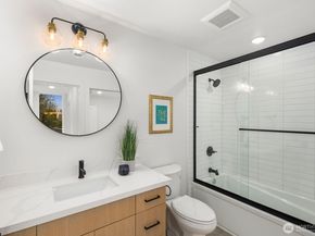 806 C S Rose Street, Seattle WA 98108