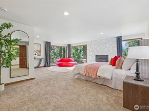 411 W Lake Sammamish Parkway NE, Bellevue WA 98008