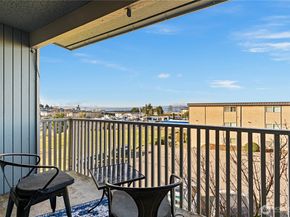 813 S 227th Place 5, Des Moines WA 98198