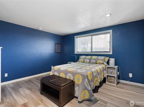 813 S 227th Place 5, Des Moines WA 98198