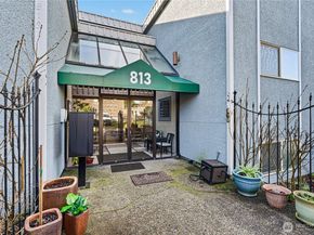 813 S 227th Place 5, Des Moines WA 98198