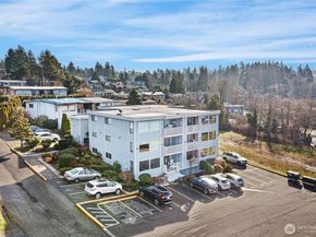 813 S 227th Place 5, Des Moines WA 98198