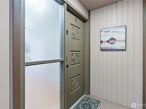 813 S 227th Place 5, Des Moines WA 98198